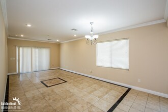 2577 Divine Sky Dr in Henderson, NV - Building Photo - Building Photo