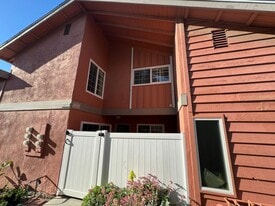 3063 E Harbor Blvd in Ventura, CA - Building Photo