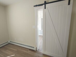 669 Rathbun St, Unit 1 in Blackstone, MA - Foto de edificio - Building Photo