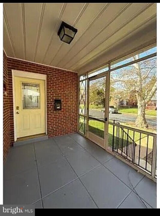 3909 Rosecrest Ave in Baltimore, MD - Building Photo