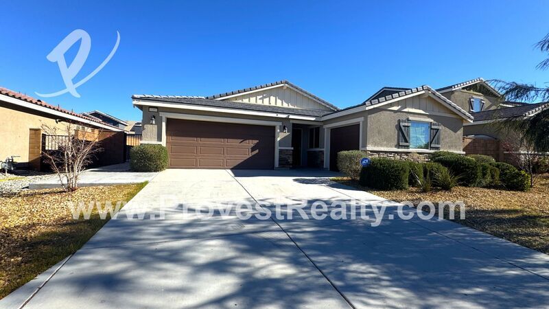 13353 Evanston St in Victorville, CA - Building Photo