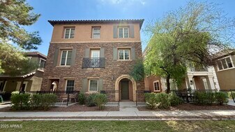 1632 E Canyon Creek Dr in Gilbert, AZ - Building Photo