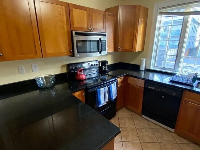 27R Albion St, Unit 27R