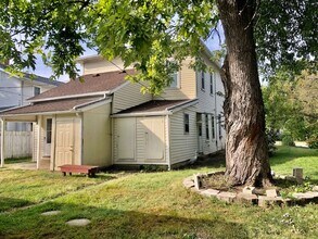 548 E Pearl St in Miamisburg, OH - Building Photo - Building Photo