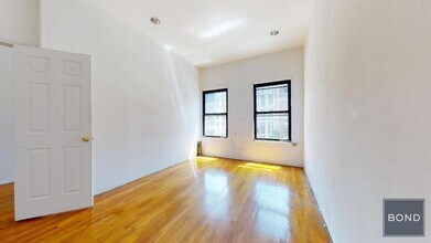 94 3rd Ave in New York, NY - Building Photo - Building Photo