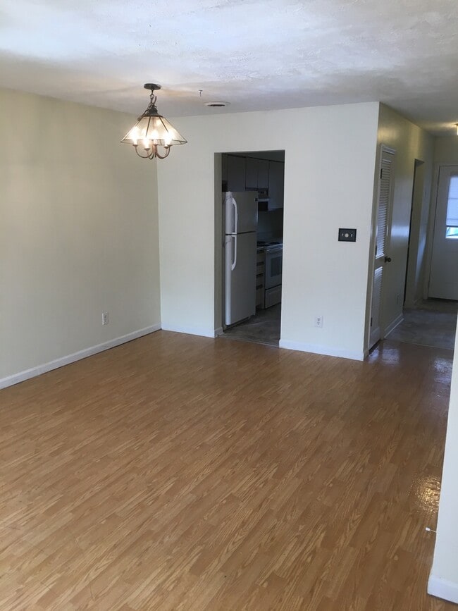 property at 1025 Carolina Rd