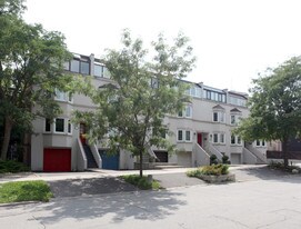 17-29 Keewatin Ave in Toronto, ON - Building Photo