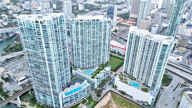 350 S Miami Ave, Unit 1606 in Miami, FL - Building Photo - Building Photo