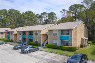 Pointe Parc at St. Johns in Jacksonville, FL - Building Photo - Building Photo