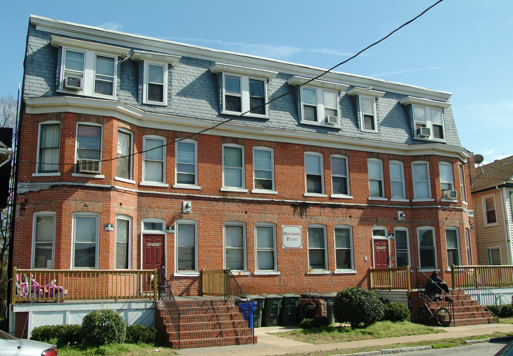 516 Dinwiddie St in Norfolk, VA - Building Photo