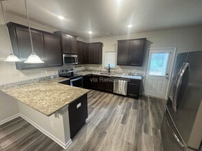 2495 Barnesville Rd in Griffin, GA - Building Photo - Building Photo