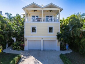 9 North Dr in Key Largo, FL - Building Photo - Building Photo