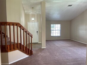 10821 Kenbrook Dr in Riverview, FL - Building Photo - Building Photo