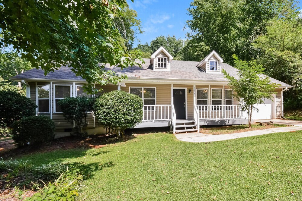5837 Janet Dr in Trussville, AL - Building Photo