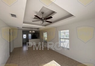 3007 Linda Vista St in Edinburg, TX - Building Photo - Building Photo