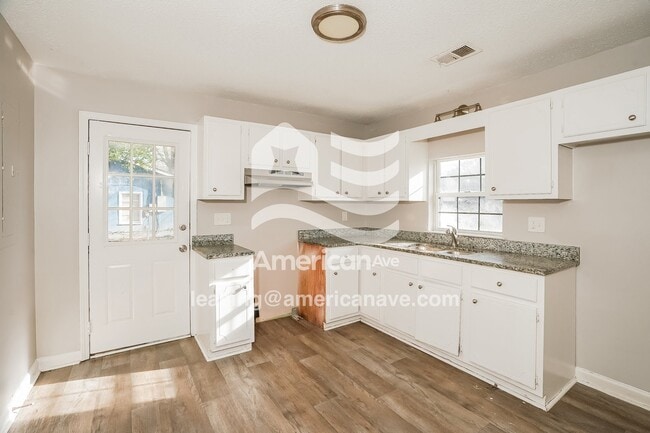 205 Wendan Way, Unit 3 in Warner Robins, GA - Foto de edificio - Building Photo