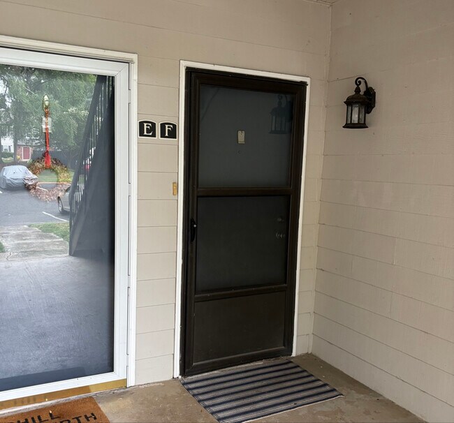 2901 Heathstead Place in Charlotte, NC - Building Photo - Building Photo