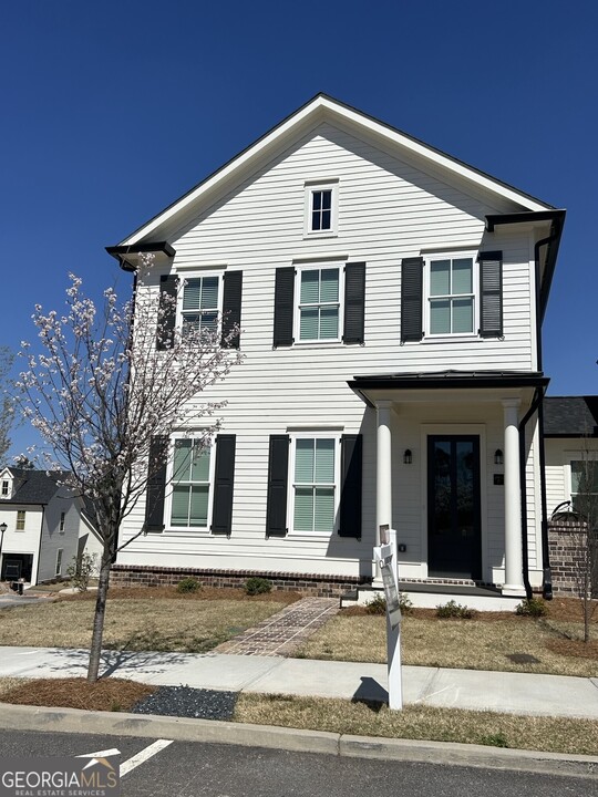 1008 Flannery Row in Dacula, GA - Building Photo