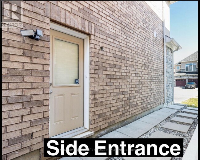 11 Elverton Cres in Brampton, ON - Building Photo - Building Photo