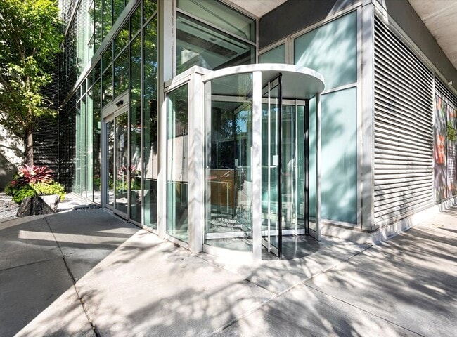 property at 1720 S Michigan Ave