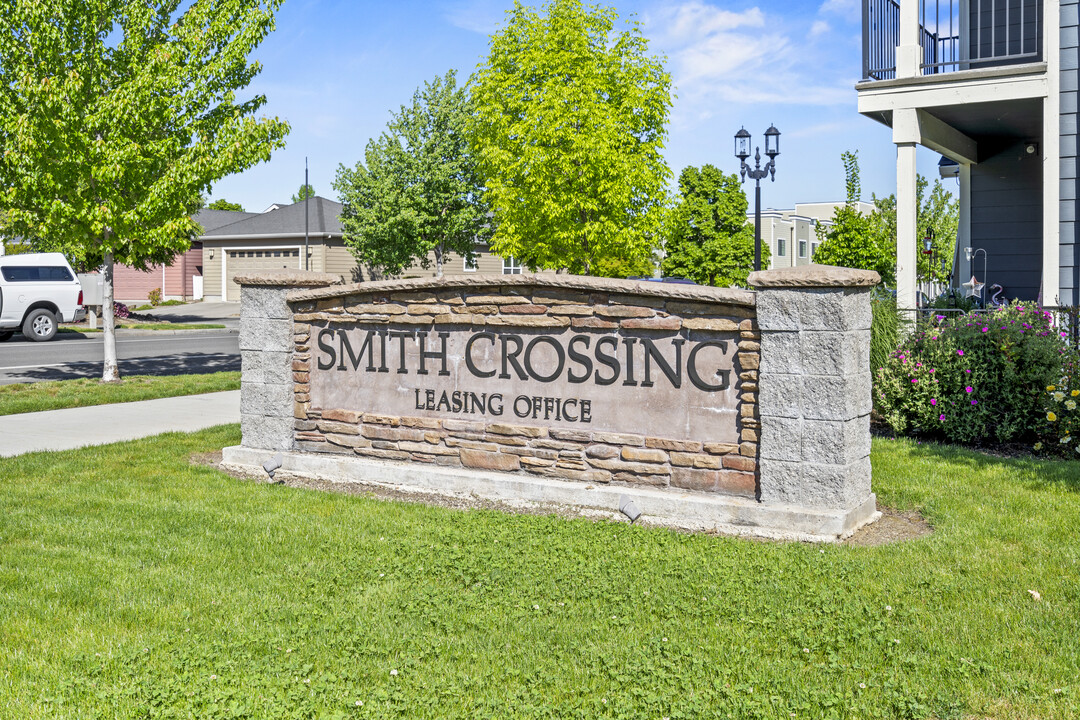 Smith Crossing Apartments in Central Point, OR - Foto de edificio