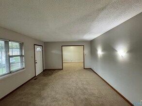 3812 Melody Cir NE in Huntsville, AL - Building Photo - Building Photo