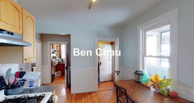 243 Summer St, Unit 1B in Somerville, MA - Foto de edificio - Building Photo