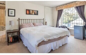 1328 N Louise St in Glendale, CA - Building Photo - Building Photo