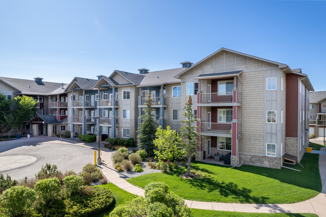 The Breeze in Airdrie, AB - Building Photo