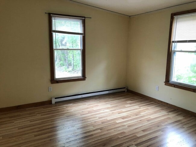 711 Main St in Amherst, MA - Building Photo - Building Photo