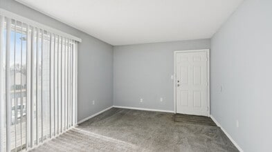 Legacy Pointe Apartments in Greensboro, NC - Foto de edificio - Building Photo