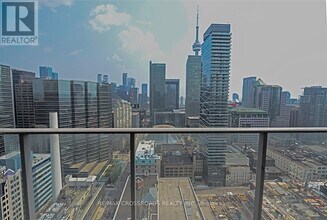 126-3126 Simcoe St in Toronto, ON - Building Photo - Building Photo
