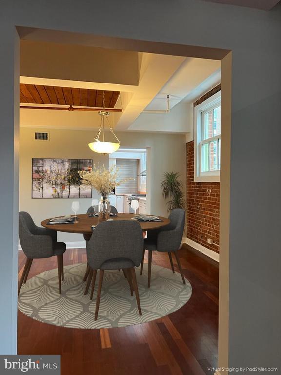 105 S 18th St in Philadelphia, PA - Building Photo - Building Photo