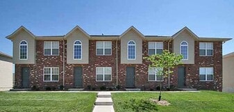 482 Parkside Commons Ct in Collinsville, IL - Building Photo