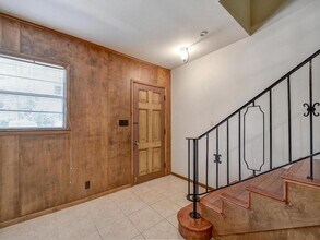 206 Park Ln in Austin, TX - Building Photo - Building Photo