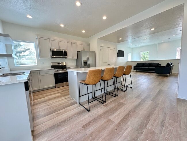 456 N 600 E in Logan, UT - Building Photo - Building Photo