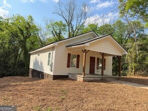326 S McIntosh St in Elberton, GA - Building Photo - Building Photo