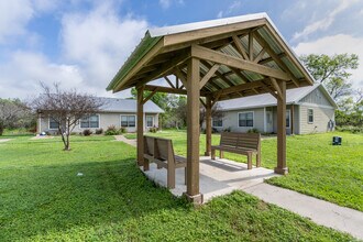 Commons of Cameron in Cameron, TX - Building Photo - Building Photo