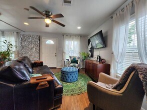 5516 Chapman St in Houston, TX - Building Photo - Building Photo