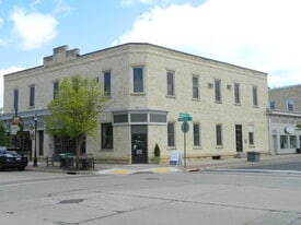 1831 Parmenter St, Unit 6 in Middleton, WI - Building Photo