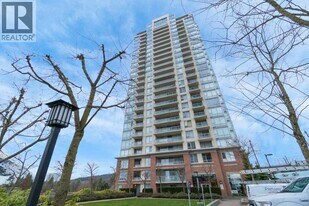 9868 Cameron St in Burnaby, BC - Building Photo