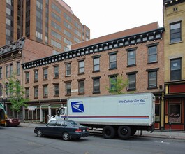 48 S Pearl St in Albany, NY - Building Photo - Building Photo