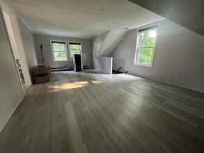1 Jefferson St in Natick, MA - Building Photo - Building Photo