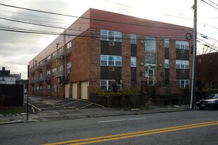 20 W Church St in Bergenfield, NJ - Building Photo