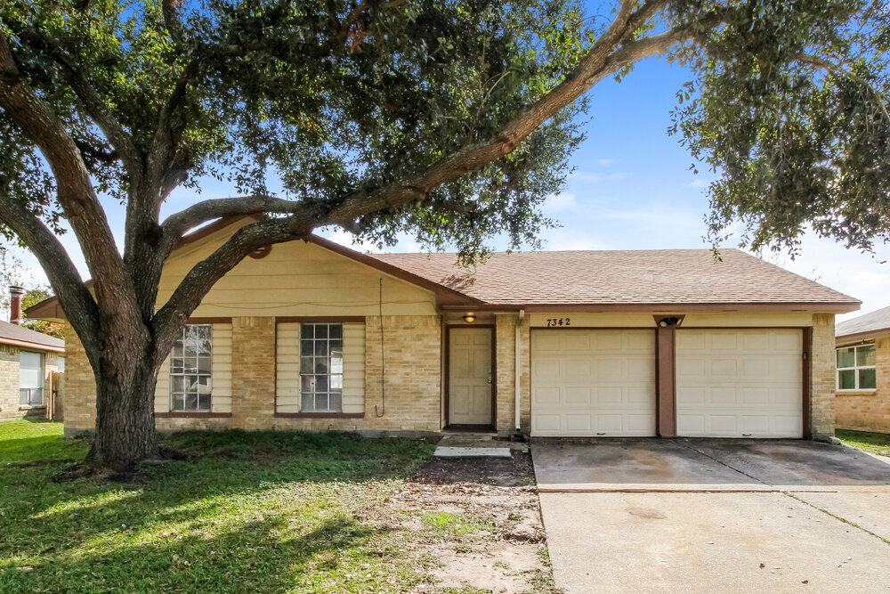 7342 Sonnet Glen Ln in Houston, TX - Foto de edificio