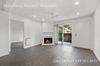 8360 Via Sonoma in San Diego, CA - Building Photo - Building Photo