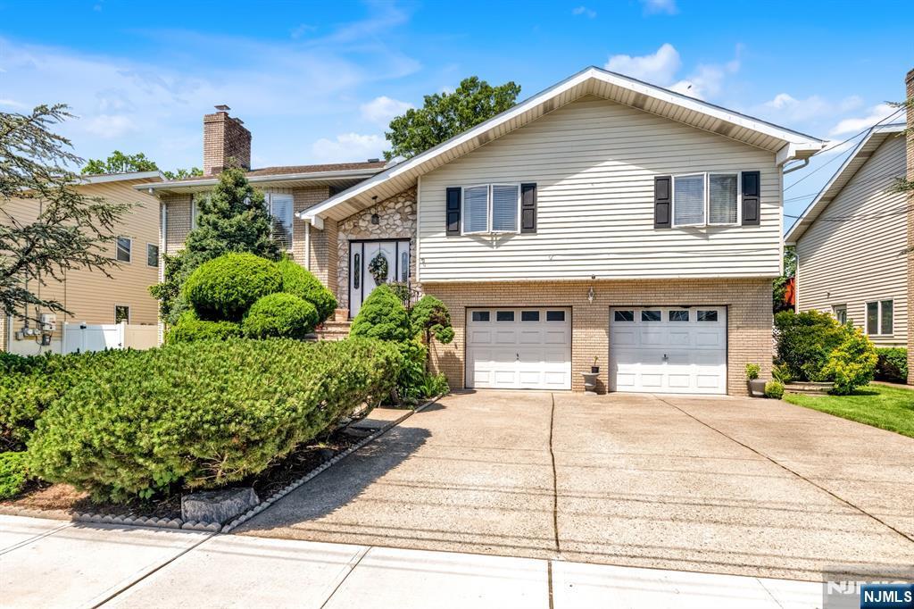 67 Frederick St in Little Ferry, NJ - Building Photo