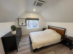 3422 W Schubert Ave, Unit 3 in Chicago, IL - Building Photo - Building Photo