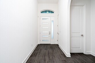 255 Magenta Rd in Daytona Beach, FL - Building Photo - Building Photo