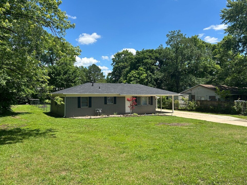 950 Baldwin Ave in Fayetteville, AR - Building Photo